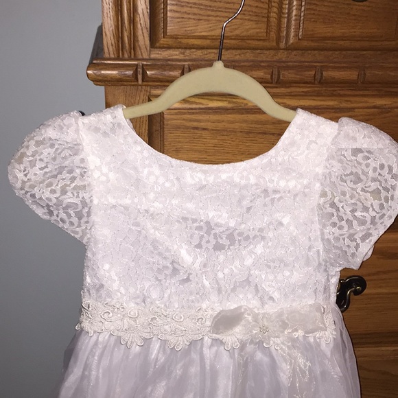 First Holy Communion Dress with veil - Picture 2 of 8